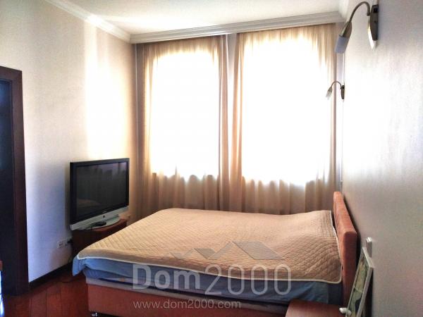 Продам 2-кімнатну квартиру - вул. Саксаганского, 121, Шевченківський (центр) (10685-210) | Dom2000.com