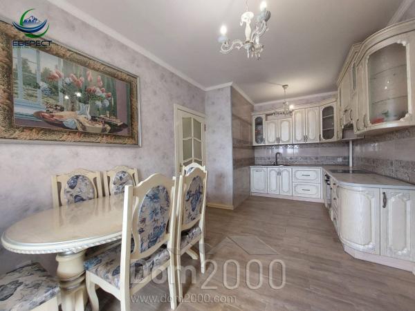 Продам трехкомнатную квартиру - ул. Конякіна, г. Луцк (10511-480) | Dom2000.com