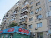 Продам трехкомнатную квартиру - ул. Іллєнка Юрія (Мельникова), 83, Лукьяновка (10584-550) | Dom2000.com