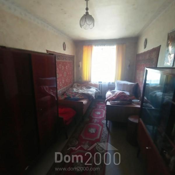 Продам трехкомнатную квартиру - ул. Светлодарская улица, 82д, г. Славянск (9648-583) | Dom2000.com