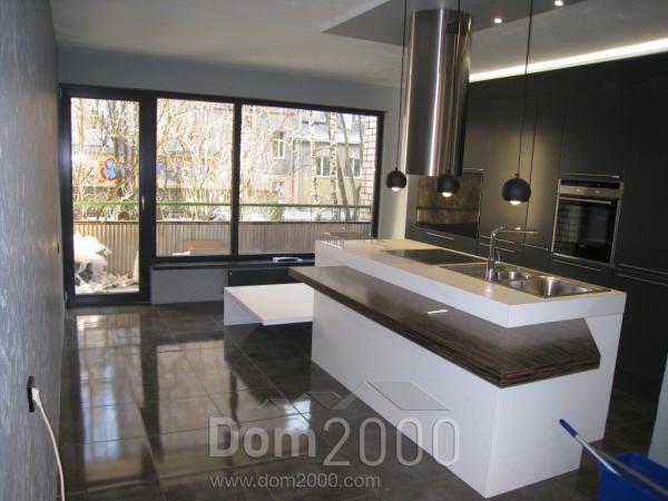 Продам трехкомнатную квартиру - ул. Vesetas iela 10, Рига (3946-723) | Dom2000.com