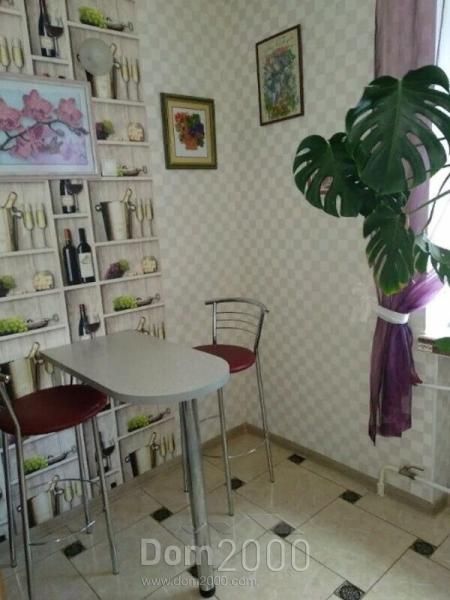 Продам двухкомнатную квартиру - ул. Лавренева, г. Херсон (9805-770) | Dom2000.com