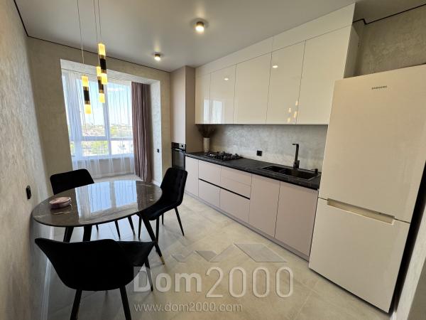 Продам двухкомнатную квартиру - ул. Чайка, г. Ровно (10725-796) | Dom2000.com