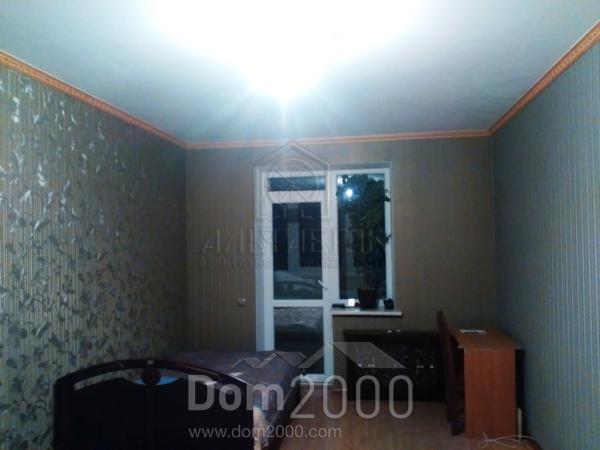 Продам 3-кімнатну квартиру - Наумова Генерала ул., Святошинський (3951-807) | Dom2000.com